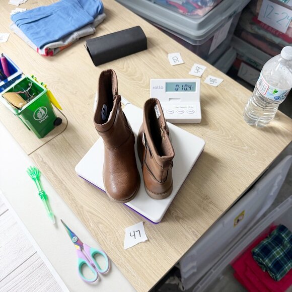 Carter’s Solid Faux Leather Zip Boots - Picture 5 of 7